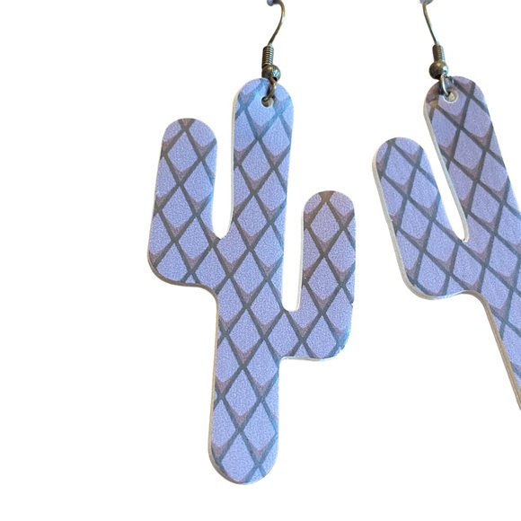 Lightweight Gray Saguaro Cactus Earrings - Picture 2 of 4